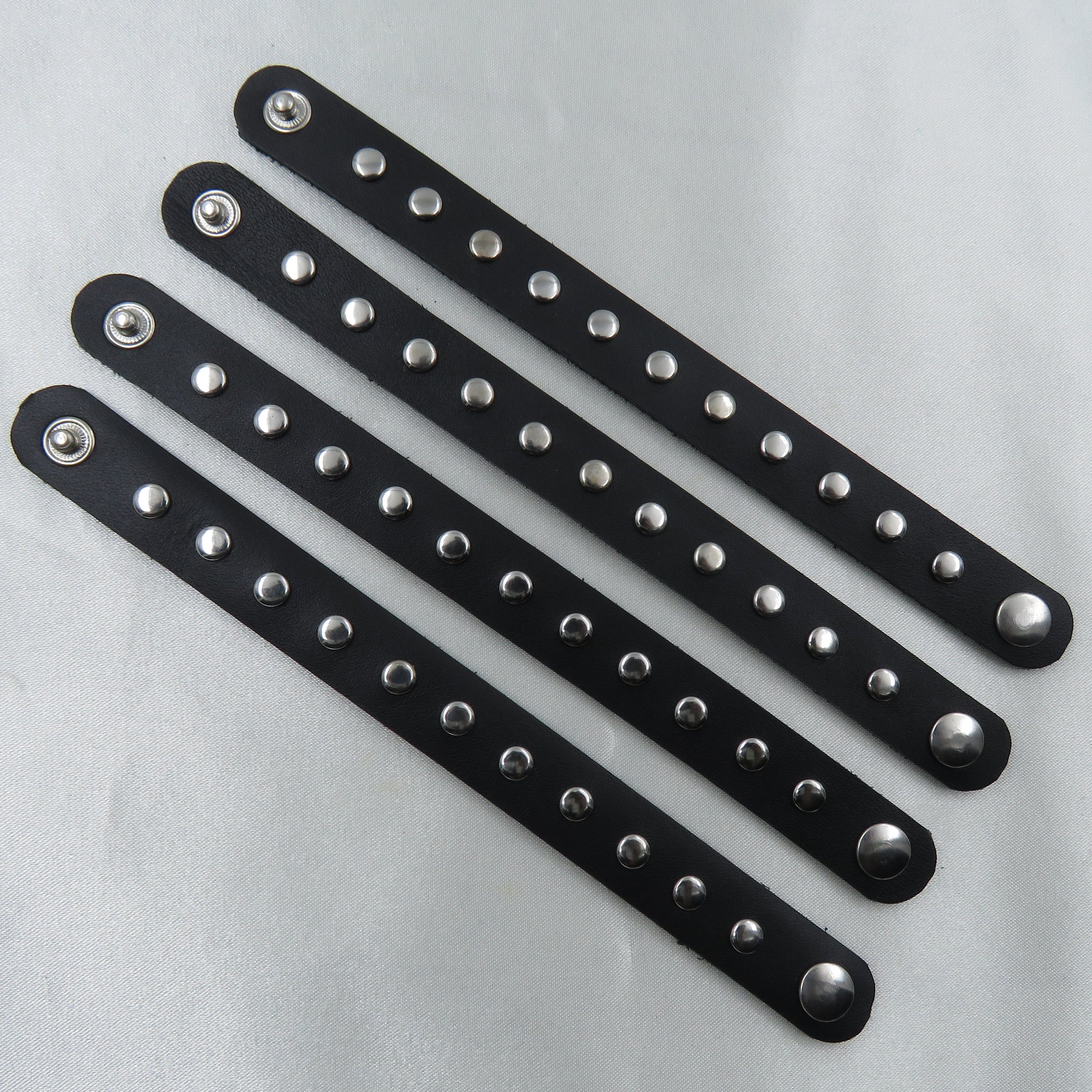 Stud Bands